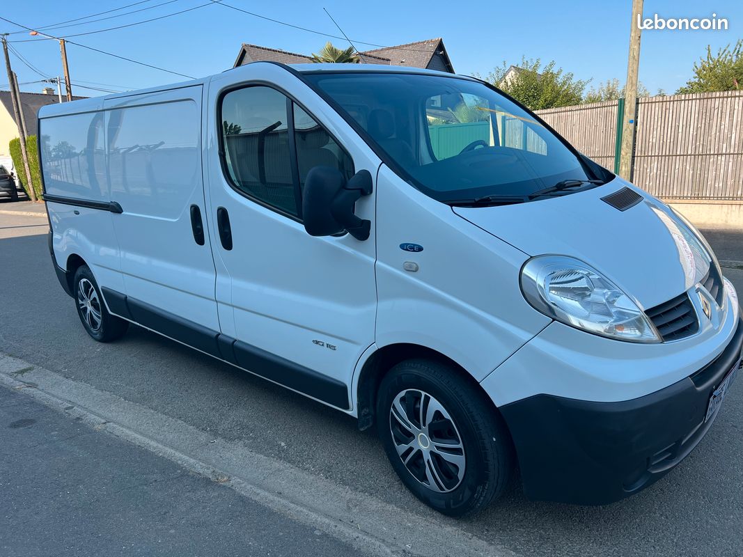 Renault trafic 2.0 l dci 115 cv (image 3)