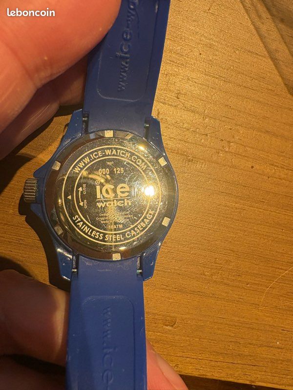 Montre swatch ice bleu (image 3)