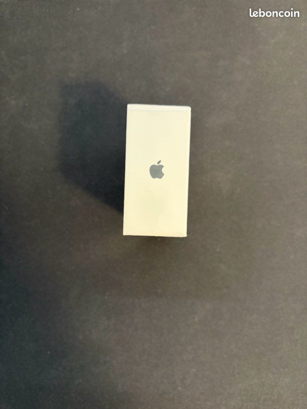 Apple Magic Mouse (MK2E3Z/A) – Neuve sous blister – Jamais ouverte (image 6)