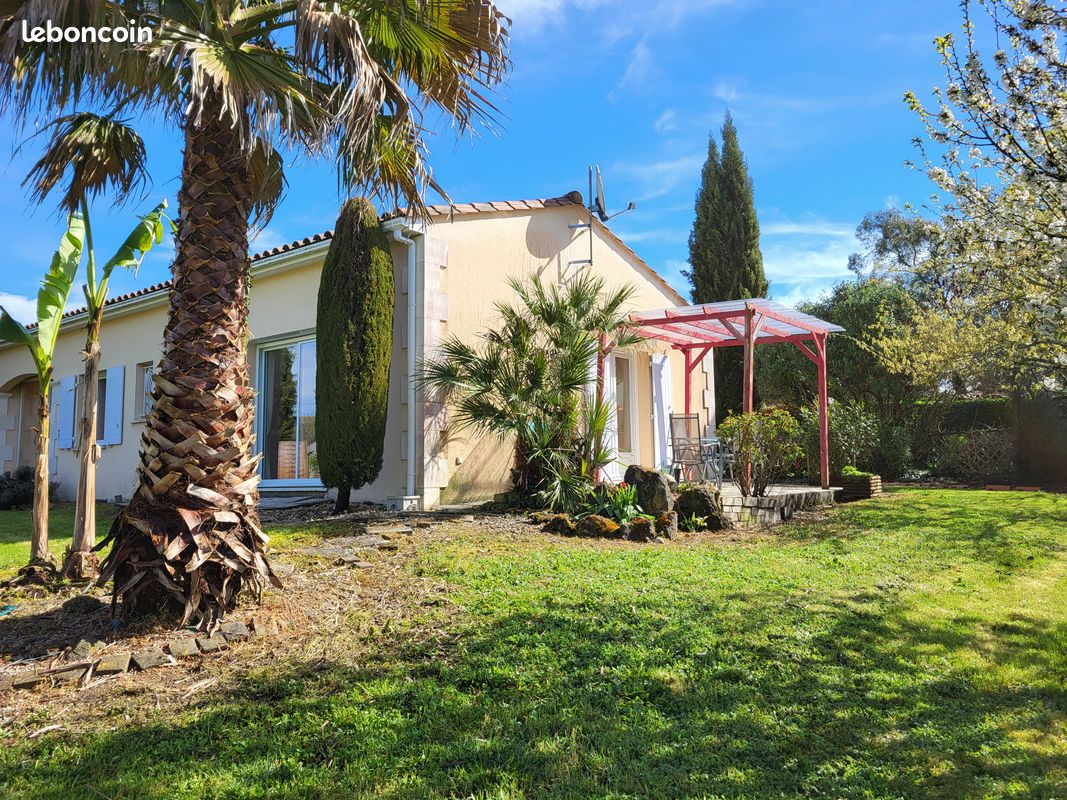 Maison 3 pièces 65 m² · à Champagnac · 65 m² · 800 €/mois