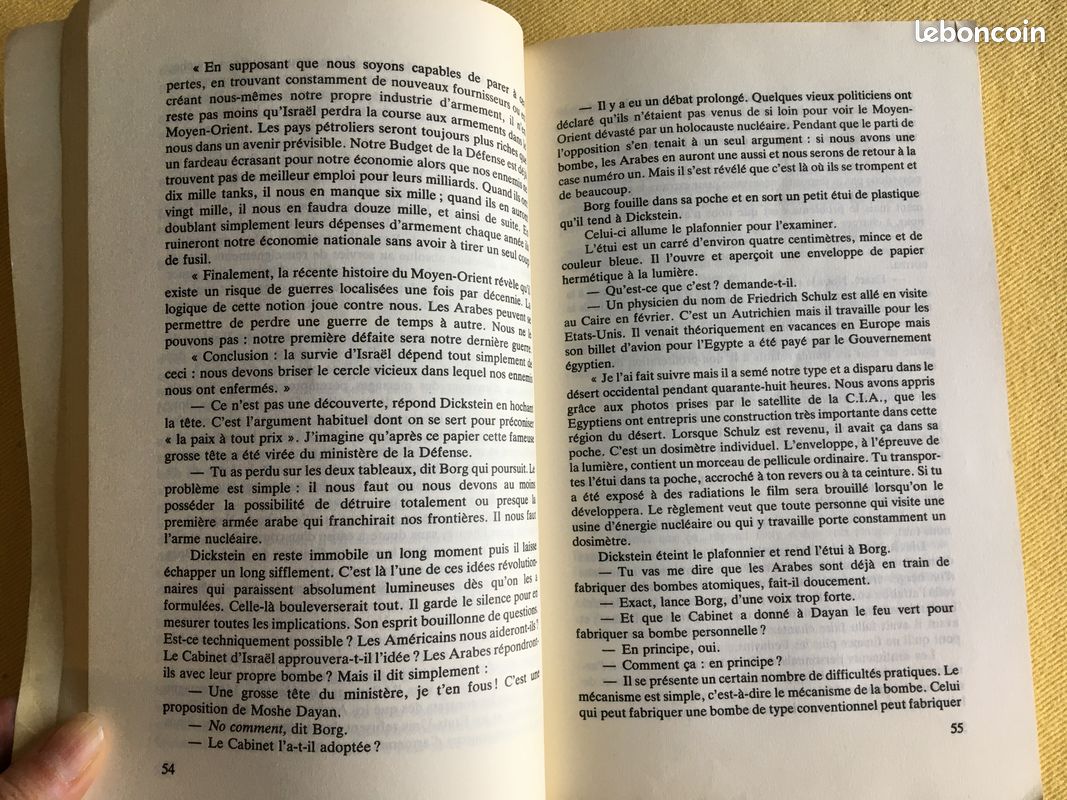 Triangle de Ken Follett - Grand format (image 2)