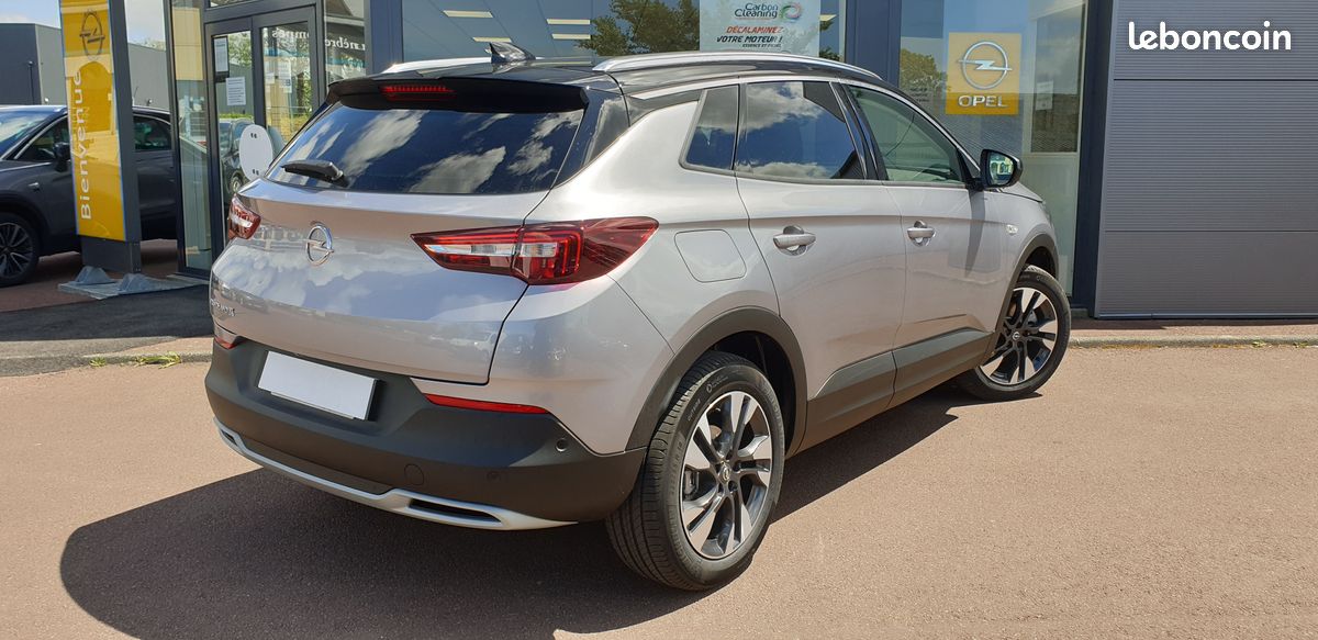 Opel grandland x 1.5 diesel 130 ch ultimate (image 2)