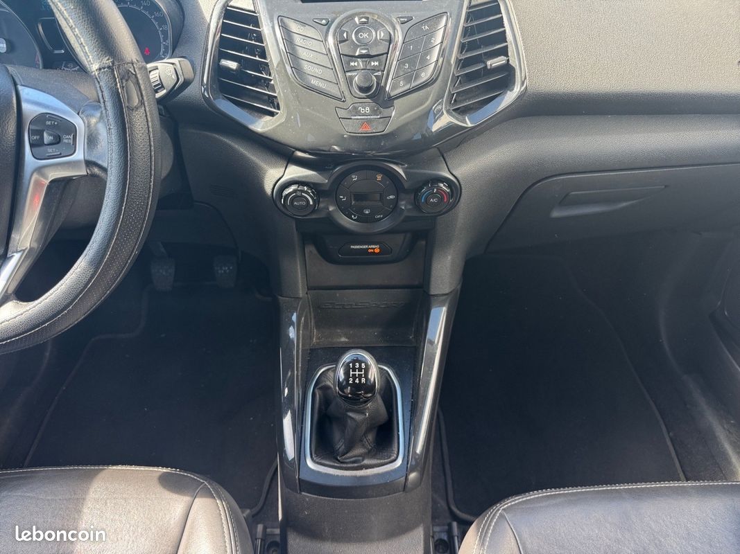 FORD ECOSPORT 1.5 TDCi 95 FAP Titanium radar de recul climatisation garantie 12 mois (image 13)