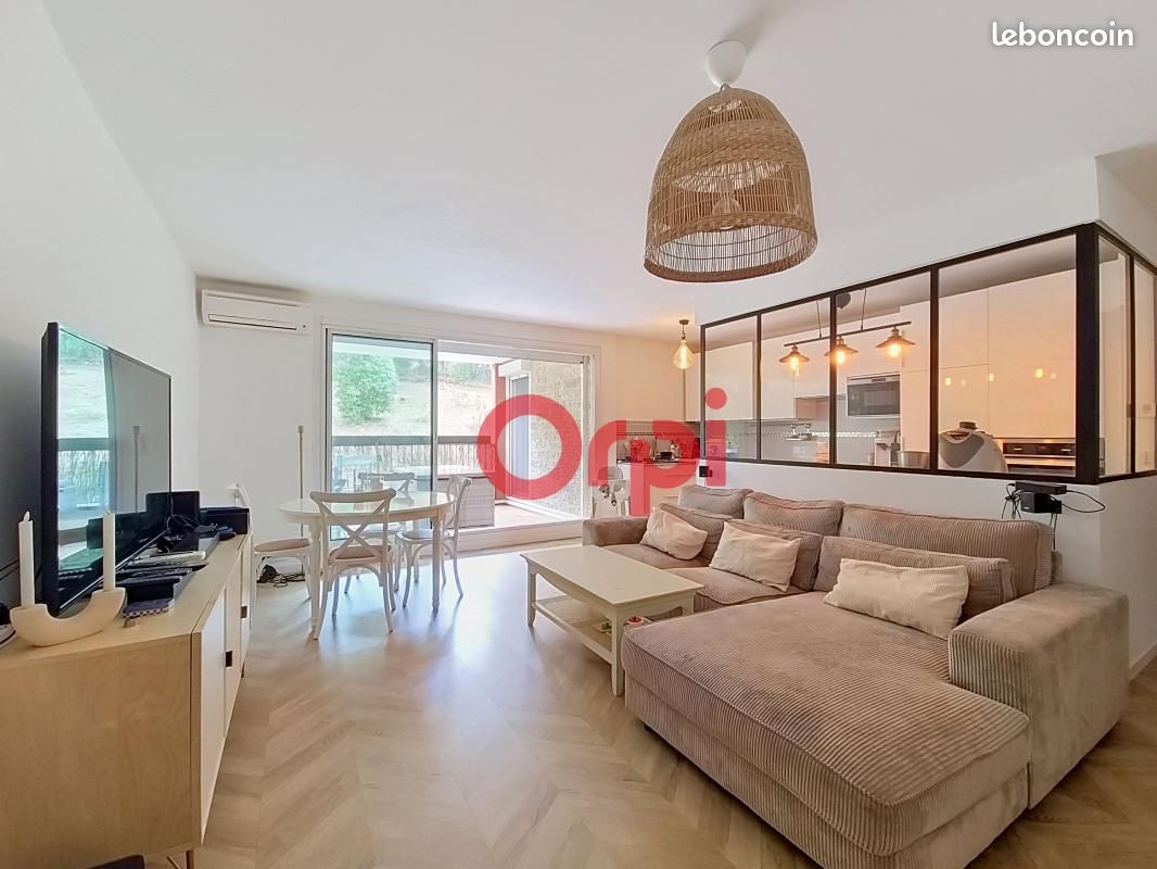 Appartement 5 pièces 96 m² · à La Seyne-sur-Mer · 96 m² · 350 000 €