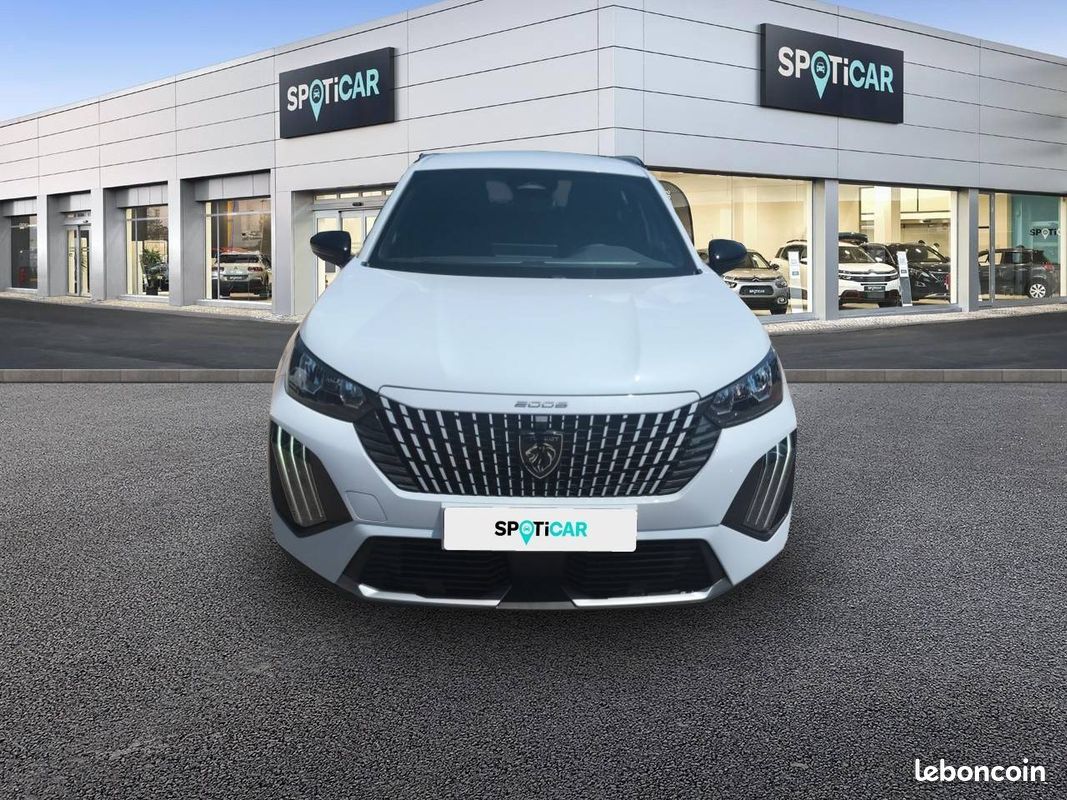 PEUGEOT 2008 Hybrid 145 e-DCS6 Allure (image 2)