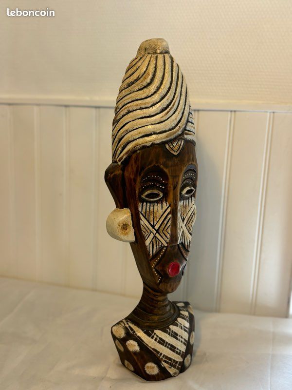 Magnifique Statuette Buste Africain en Bois Sculpté Main – Style Artisanal Étnique (image 2)