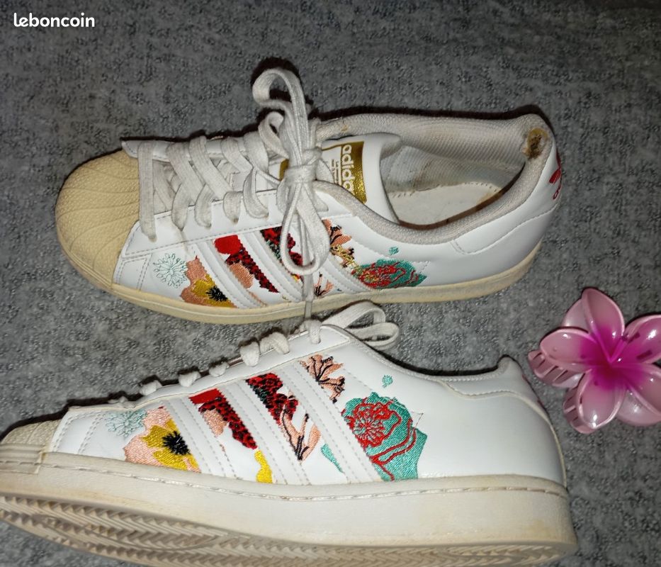 Adidas Chaussures Femme Fleuries Smith Fleuri Adidas Stan Smith