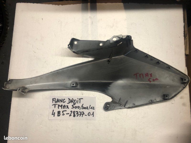 Flanc droit yamaha 500 tmax (image 3)