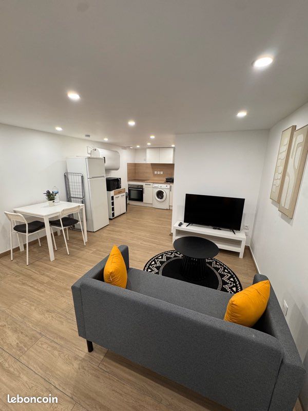 Appartement 1 pièce 31 m² · à Vaulx-en-Velin · 31 m² · 680 €