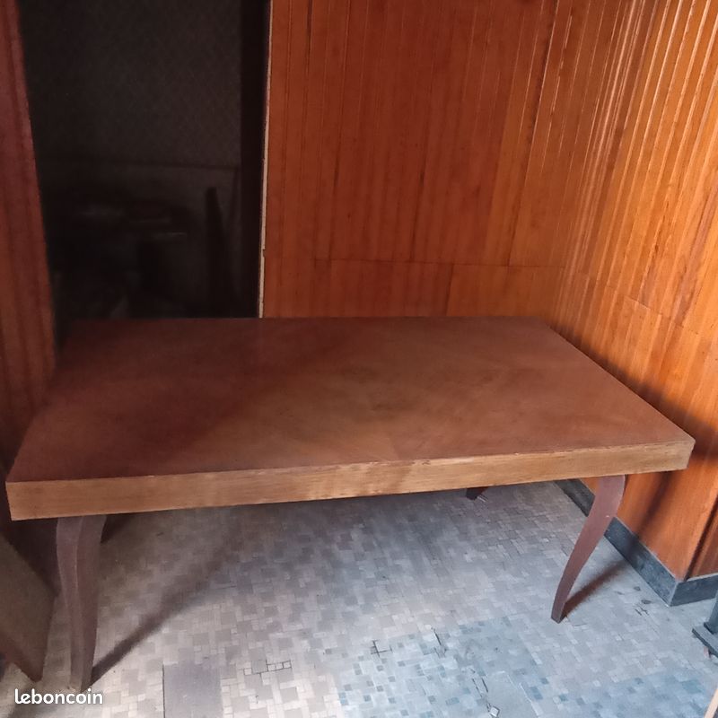 Très grande table en bois massif avec rallonges des années 70 (image 1)