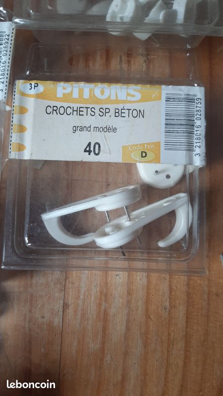 Boites ou sachets pitons crochets divers (image 5)