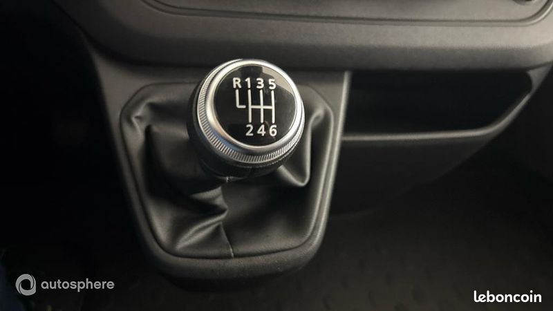 Renault Trafic Véhicule utilitaire ou Société L1H1 3T 2.0 Blue dCi 130ch Confort E6E (image 19)