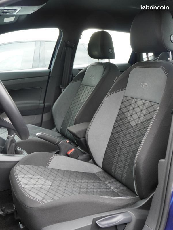 VW POLO R Line TSI 95ch Garantie 6 ans Suivi complet Volkswagen Caméra de recul Feux IQ Light Apple Carplay 17P 309/mois (image 5)