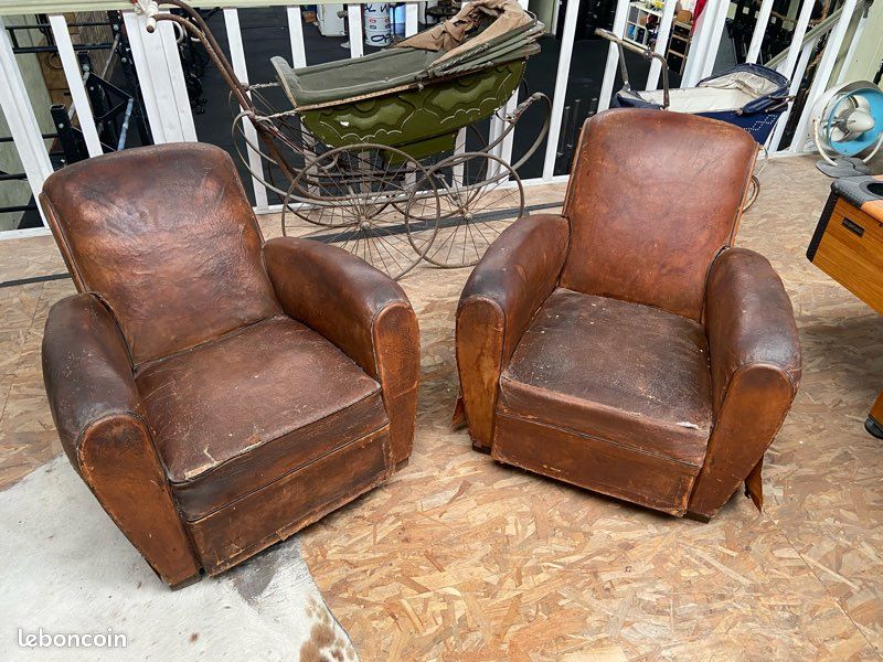 Fauteuil Club En Cuir Véritable Marron Style Rétro Art Déco Sur Roulettes - Palazzo INT