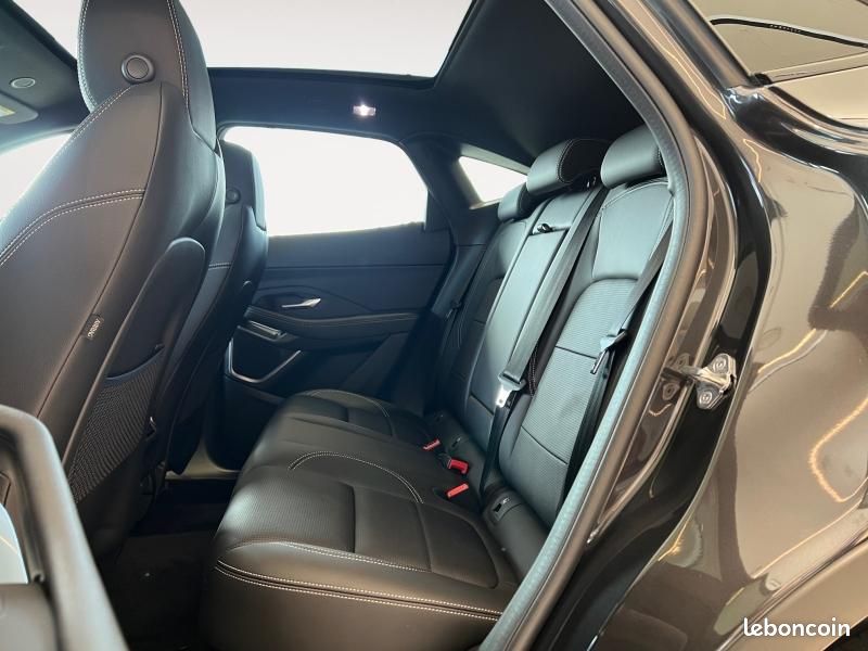 Jaguar E-Pace P270e PHEV 269ch R-Dynamic SE (image 13)