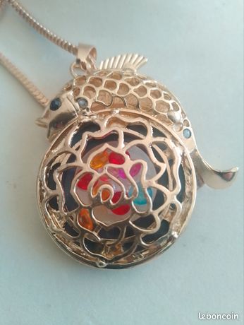 PENDENTIF VINTAGE signe astrologique Poisson en ARGENT rhodié, Jamais porté