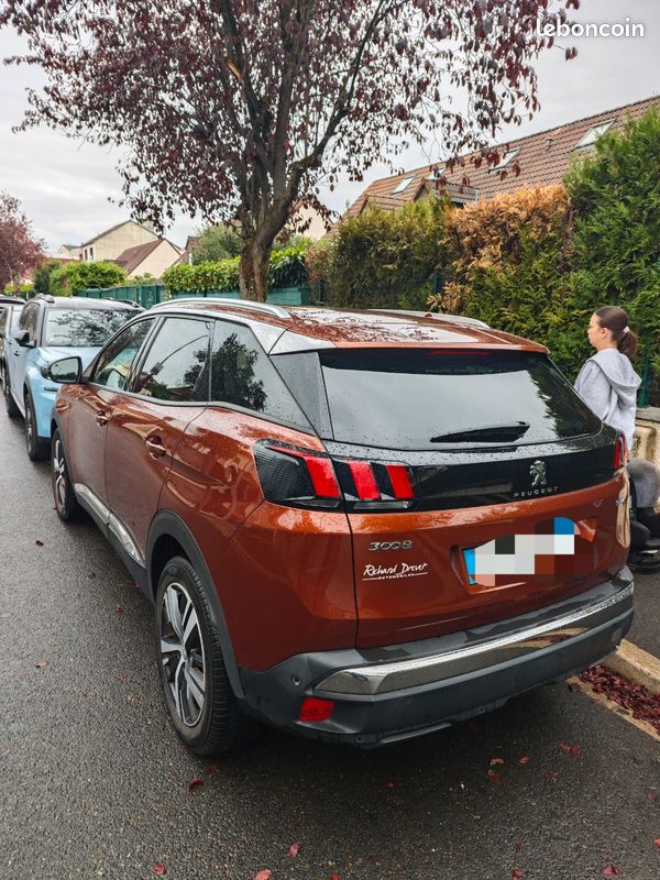 Peugeot 3008 1.2 PureTech 130ch Allure (image 2)