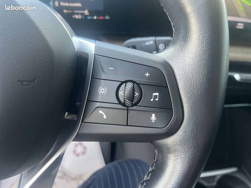 Bmw SERIE 2 ACTIVETOURER 218D 150 CH BUSINESS DESIGN GPS CAMERA (image 17)
