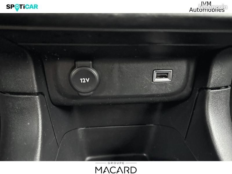 Citroen C3 1.2 PureTech 110ch S&S Shine 124g (image 36)