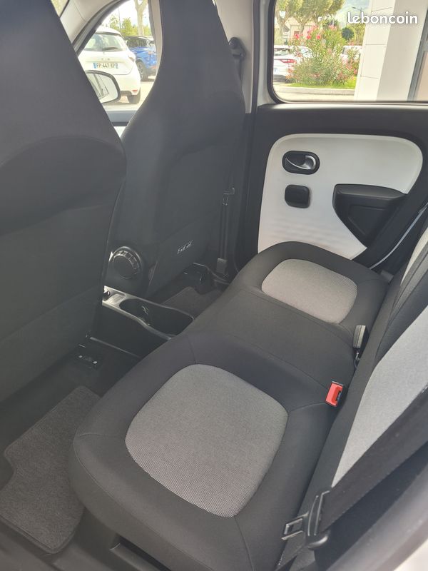 Twingo 3 zen sce 65 / essence / clim / promo (image 4)