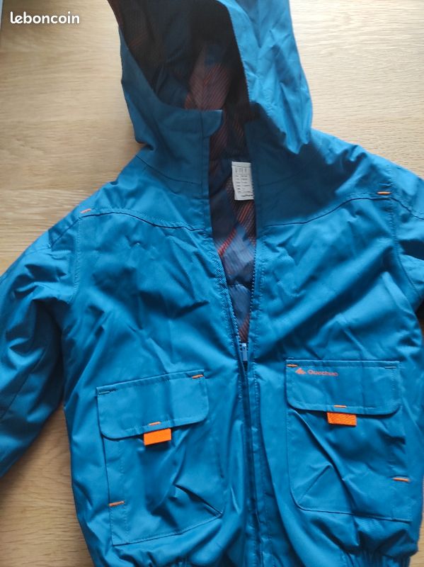 Blouson pluie Decathlon 4 ans (image 1)
