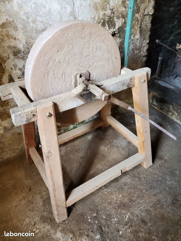 Meule d'affûtage (image 1)