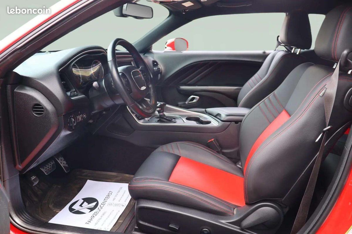 Dodge CHALLENGER SXT * V6 3.6 * 309 ch * AWD * Go Mango * CarPlay (image 12)
