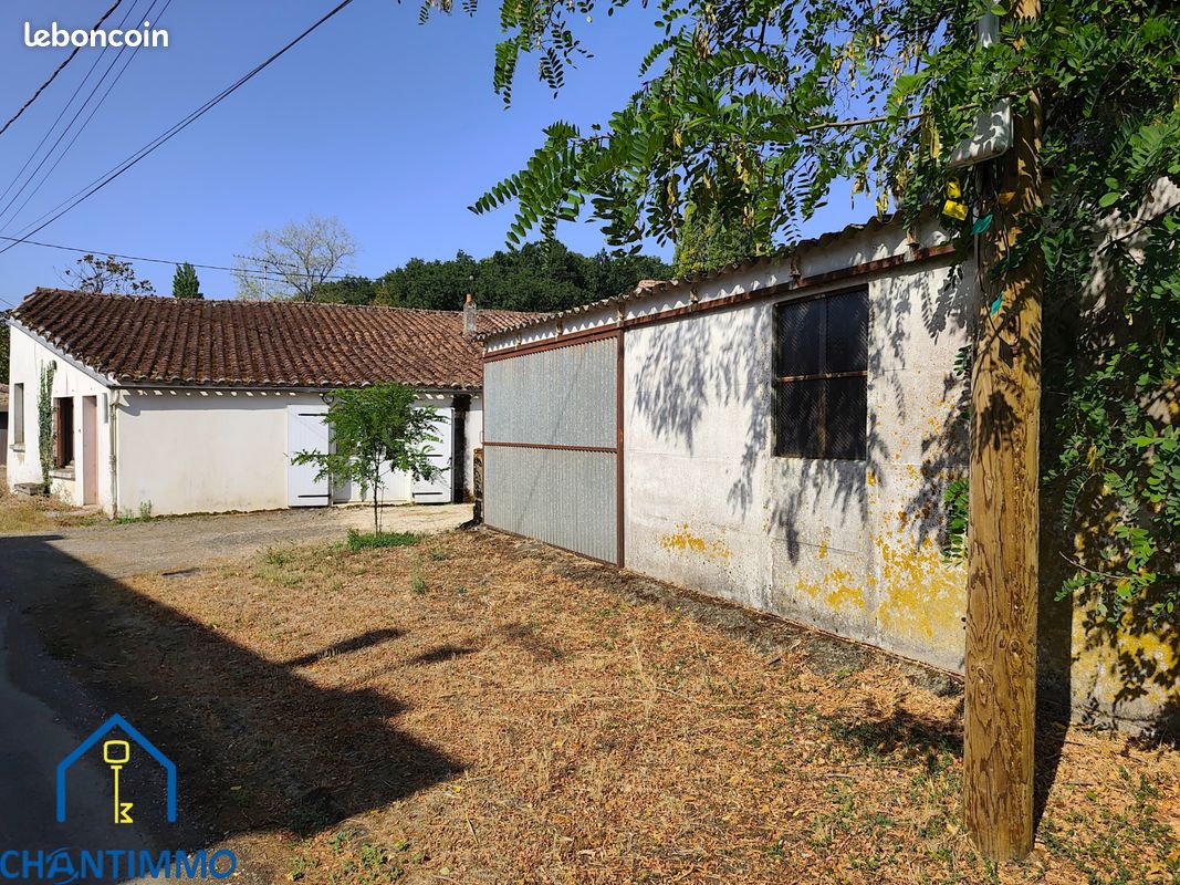Maison 4 pièces 99 m² · à Bournezeau · 99 m² · 44 000 €