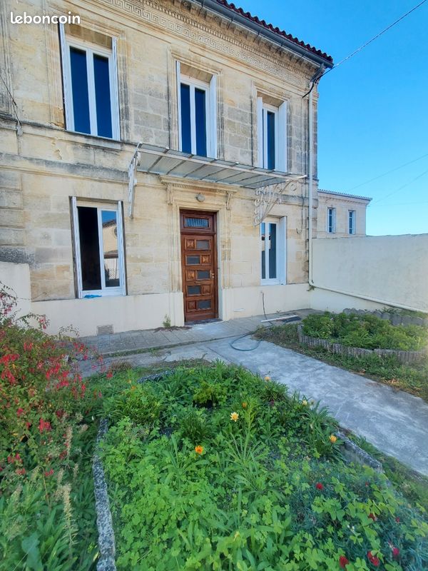 Maison 5 pièces 160 m² · à Saint-Estèphe · 160 m² · 220 000 €