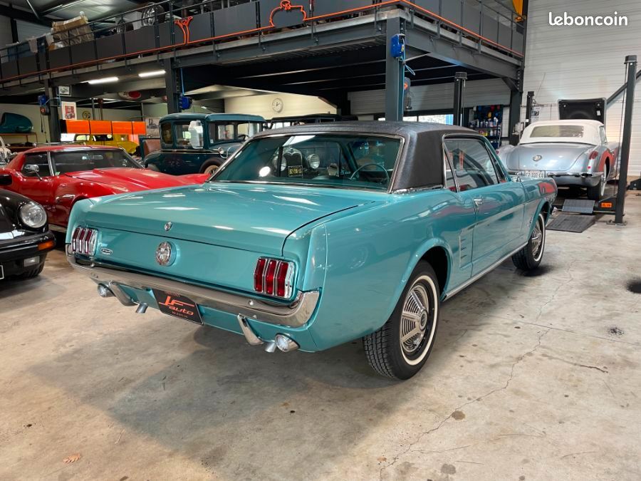 Ford Mustang RESTAUREE A NEUF COUPE 66 V8 BVA (image 10)