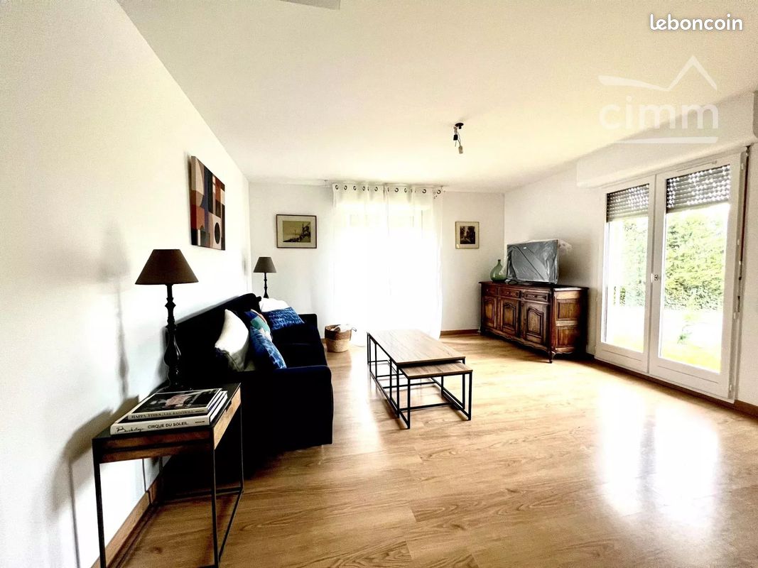 Appartement 3 pièces 61 m² · à Chantilly · 61 m² · 1 200 €/mois