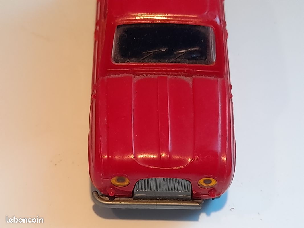 RENAULT 4 L de 1966 Bleu Français Voiture de Collection NOREV 1/18 R4 4L