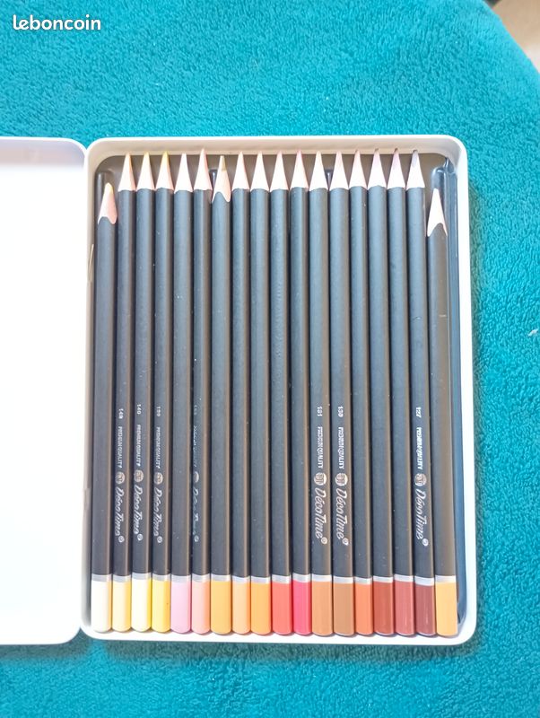 Lot de crayon de couleur (image 2)