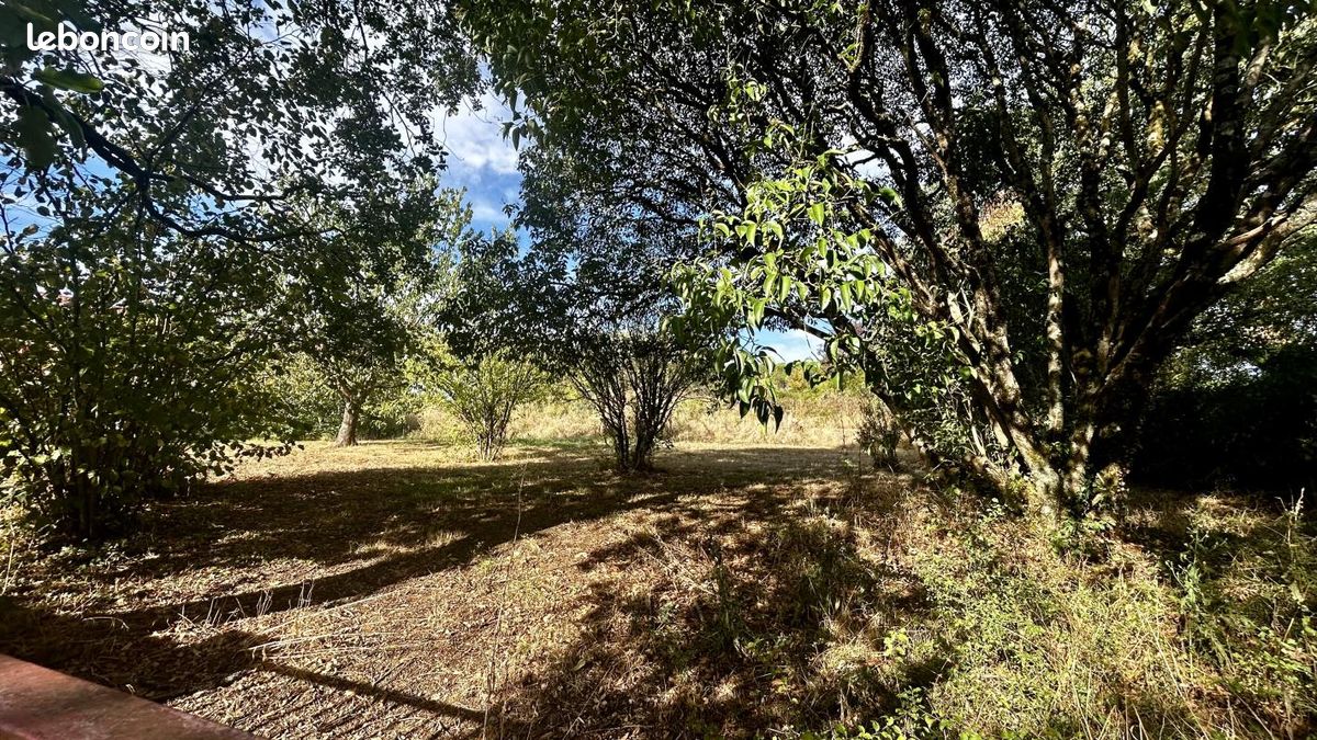 Terrain 877 m² Pibrac · 157 000 €