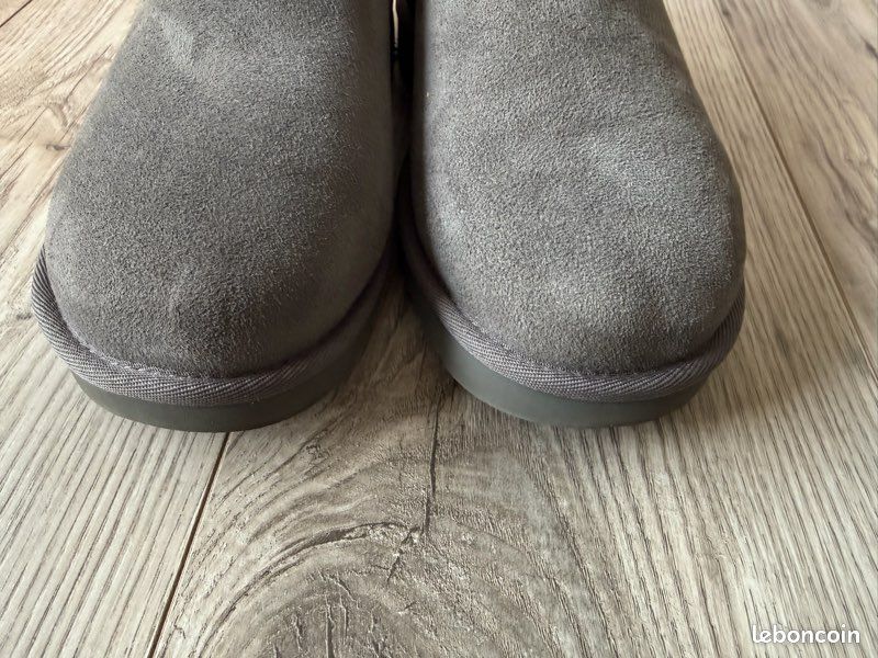 UGG Ultra Mini grises – Taille 39 – Excellent état (image 13)