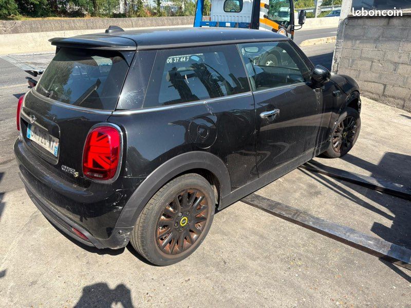 MINI COOPER SE - F56 PHASE 2 - 184cv - ACCIDENTÉ (image 2)