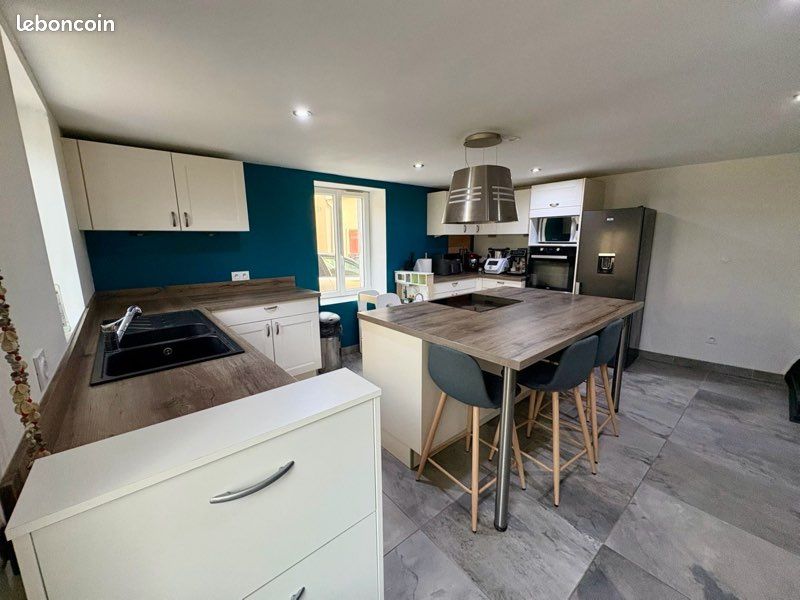 Maison 5 pièces 111 m² · à Chaussin · 111 m² · 170 000 €