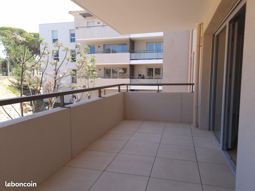 Appartement 2 pièces 53 m² · à Saint-Raphaël · 53 m² · 818 €/mois