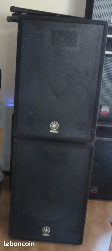 Deux enceintes professionnelles (particulier) Yamaha AX15 - BON ÉTAT GÉNÉRAL - FONCTIONNENT PARFAITEMENT BIEN (image 1)