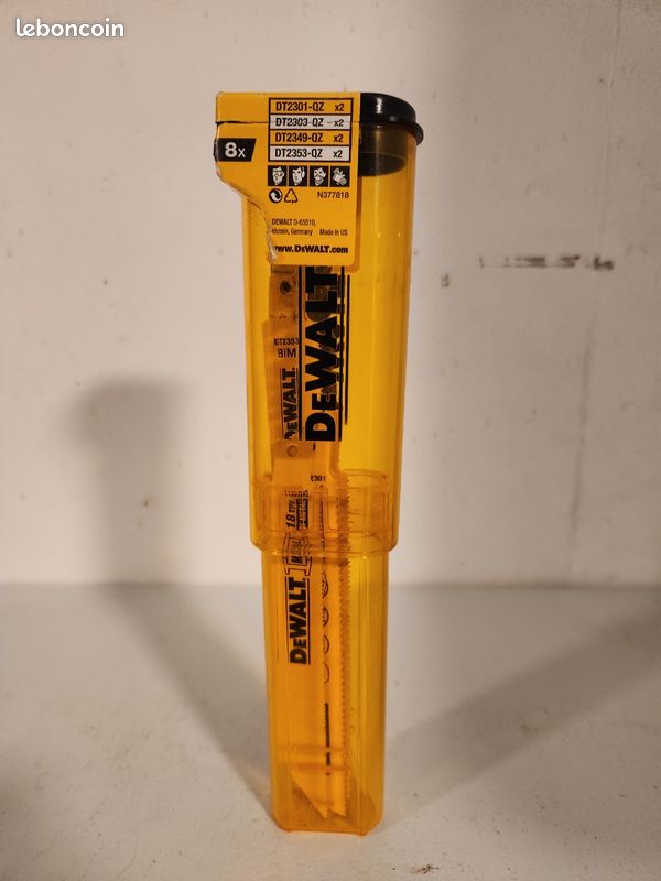Lot lames scie sabre Dewalt (image 1)