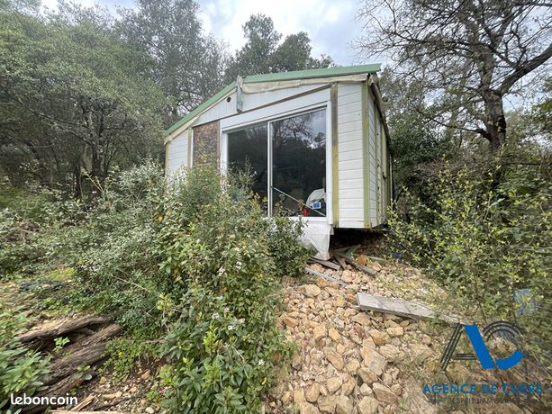 Terrain 4930 m² CUERS