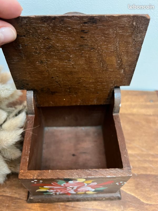 Boite à sel en bois, peinte à la main (image 4)