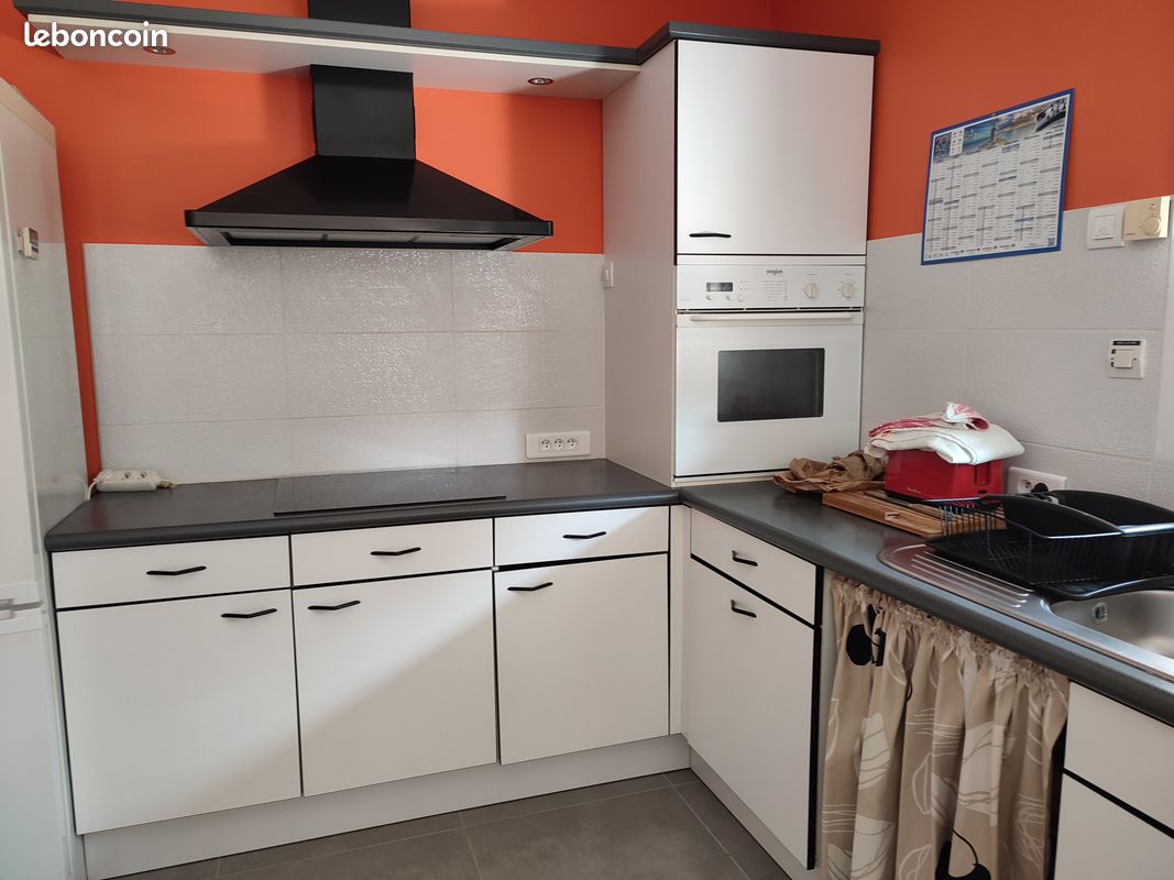 Vends Meubles Cuisine+Evier+Hotte+Table (image 5)