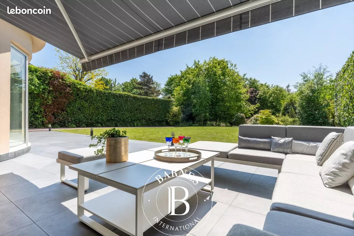 Maison 11 pièces 265 m² · à La Celle-Saint-Cloud · 265 m² · 1 995 000 €