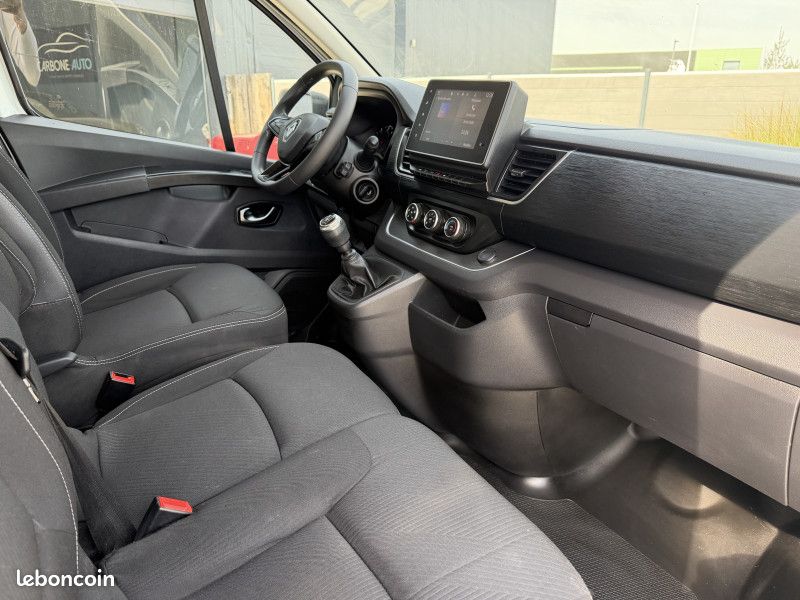 Renault TRAFIC III FG L1H1 3T 2.0 BLUE DCI 130CH GRAND CONFORT - SUIVI RENAULT (image 13)