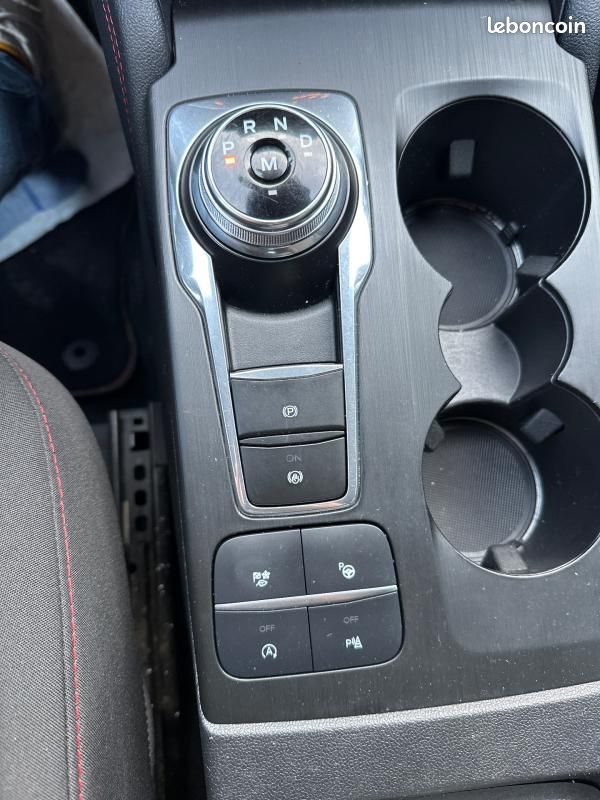 Ford Kuga 1.5 EcoBlue 120 S&S BVA8 ST-Line (image 32)
