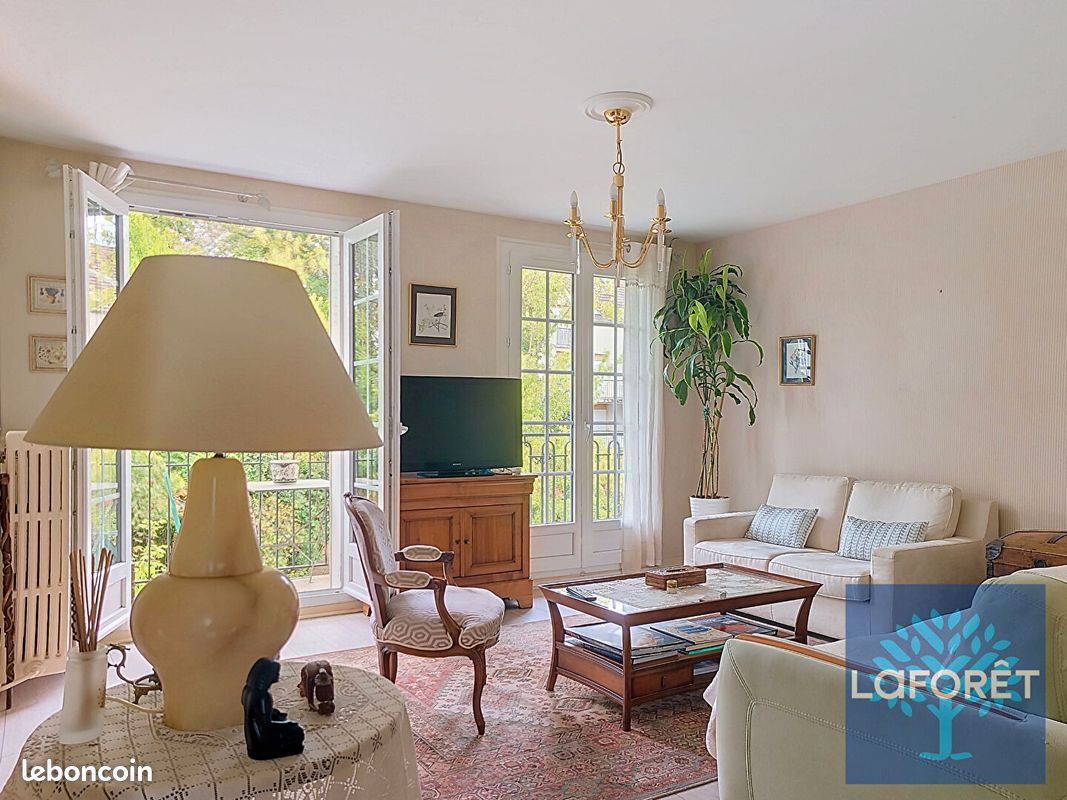Appartement 3 pièces 73 m² · à Étampes · 73 m² · 143 000 €