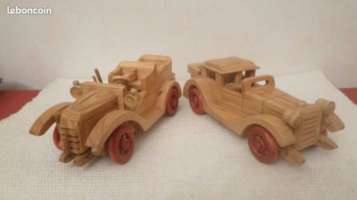 maquettes voitures anciennes en bois (prix unité) Modélisme