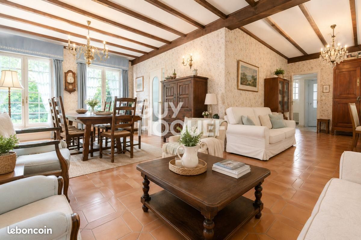 Maison 7 pièces 153 m² · à Lambersart · 153 m² · 369 000 €