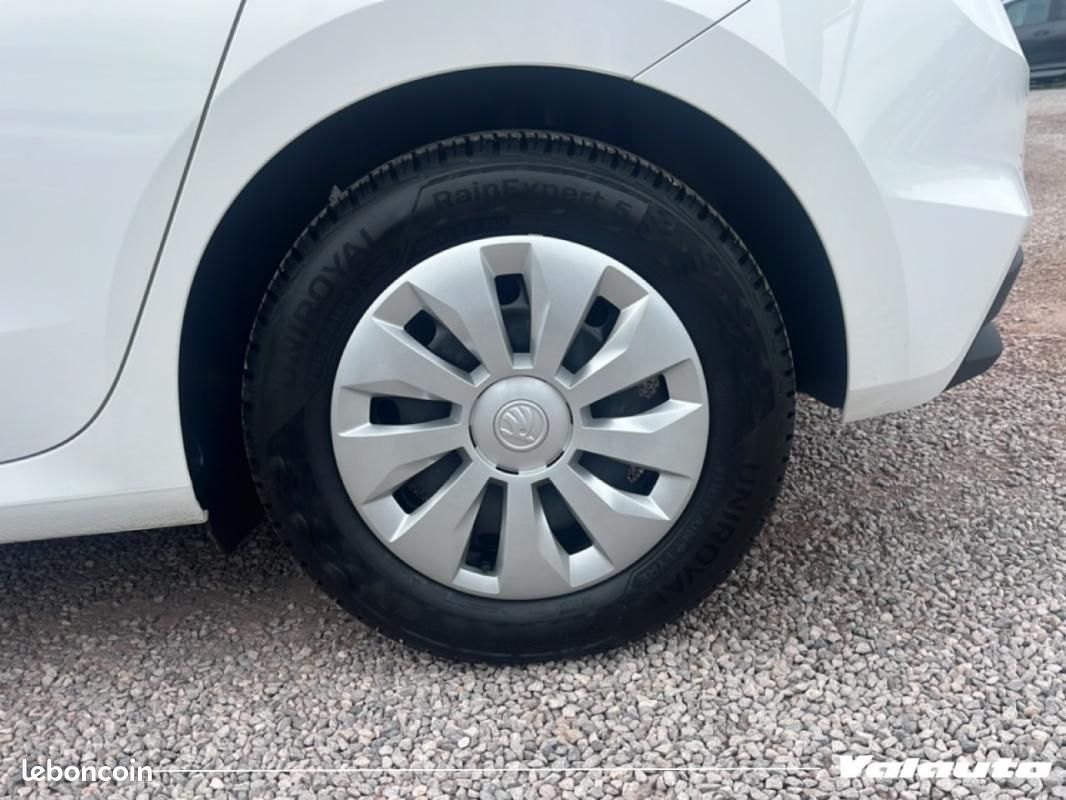 Skoda Fabia ACTIVE 1.0 MPI 80CH BVM5 (image 12)